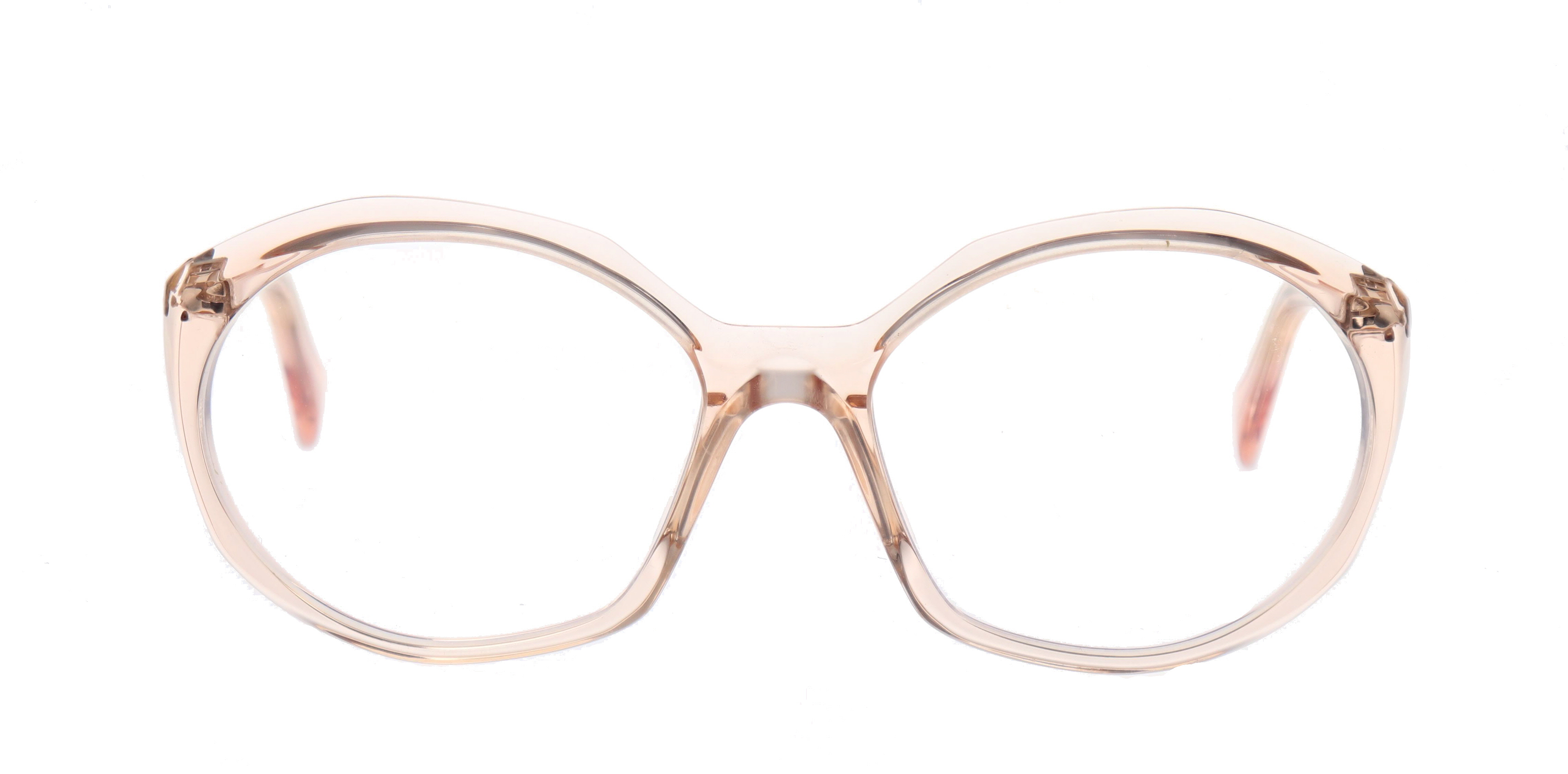 Suzy Glam Pushes Forward