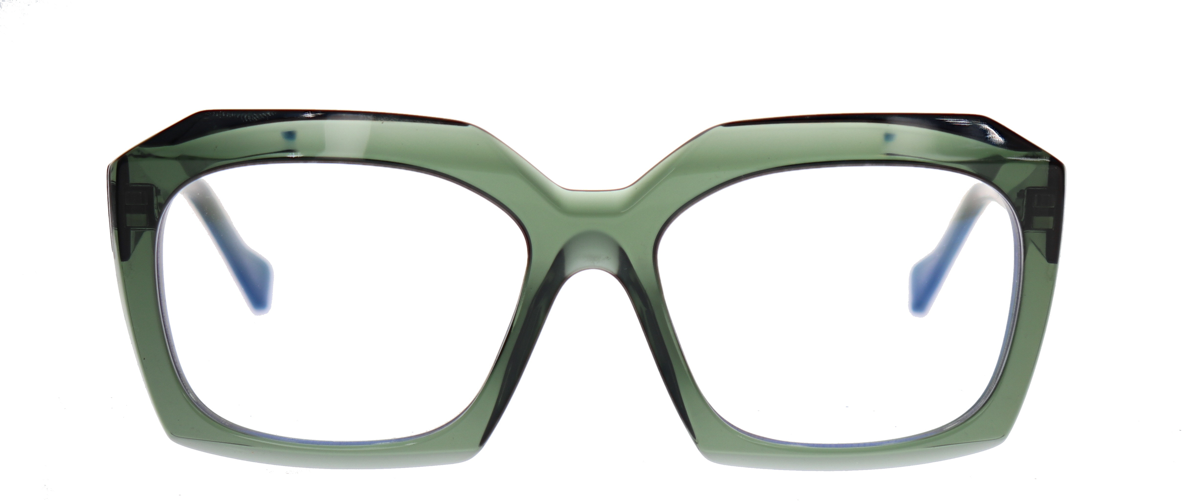 Suzy Glam Drives Moves Up